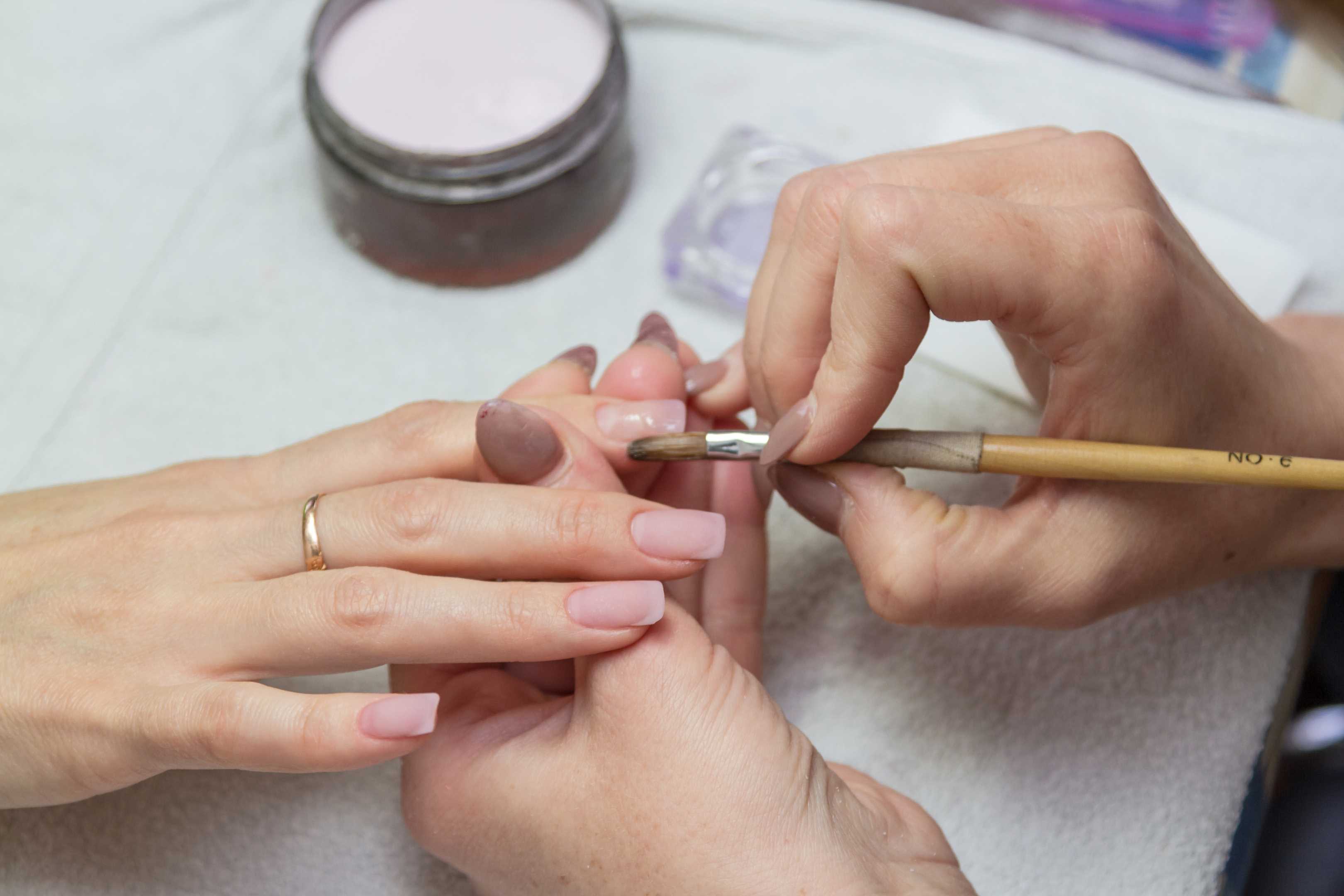Aplicación de uñas acrílicas con tip - Especialidad - Denka Nails | Salón  de uñas en Toluca de Lerdo